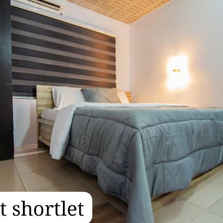 Synott Apartment Ikeja Extérieur photo