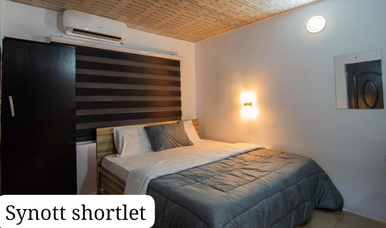 Synott Apartment Ikeja Extérieur photo