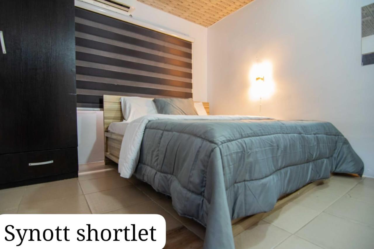 Synott Apartment Ikeja Extérieur photo